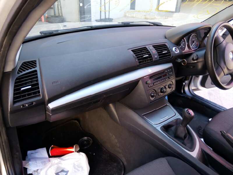 BMW série 1 boîte à gants côté gauche E87 Hayon Tableau De Bord Boîte À Gants 2006 BMW série 1 boîte à gants côté gauche E87 Hayon Tableau De Bord Boîte À Gants 2006