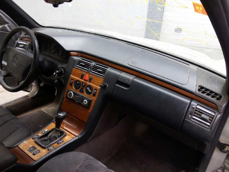 Dashboard Mercedes Benz E Class W210 E 240 210 062 B Parts