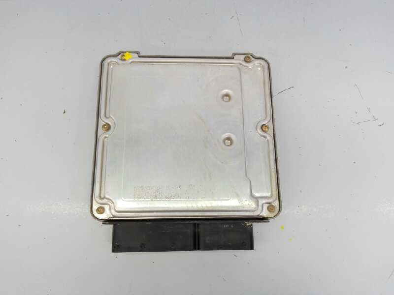 Centralita motor VW Touareg 0281010736 070906016D