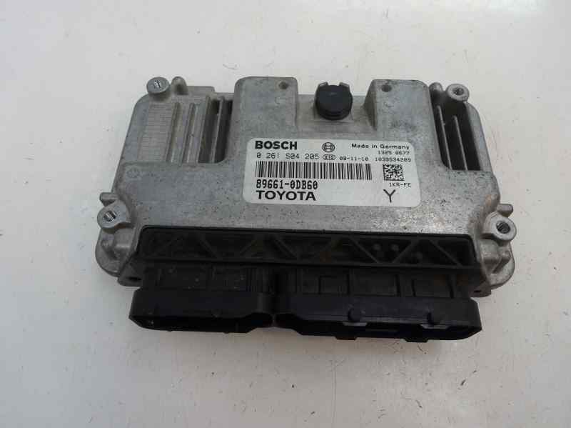 Engine control unit (ECU) TOYOTA YARIS (_P9_) 1.0 VVT-i (KSP90 ...