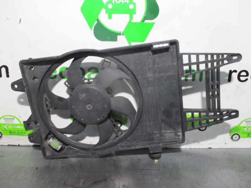 Caja filtro de aire FIAT IDEA (350_) 1.4 16V 8061070