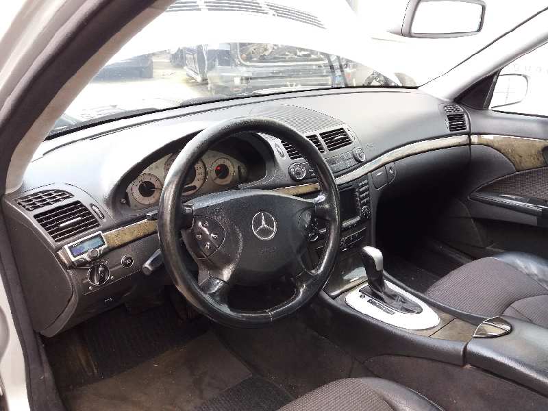 Dashboard Mercedes Benz E Class W211 E 320 Cdi 211 026 2116800687 B Parts