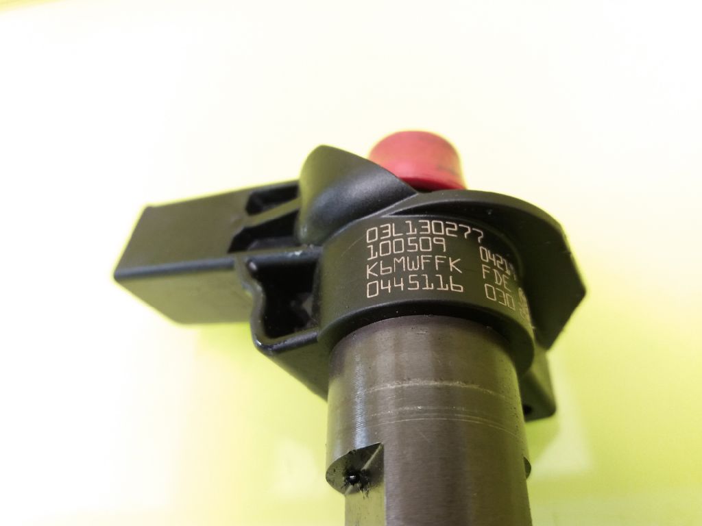 Injector AUDI A4 B8 (8K2) 2.0 TDI 03L130277 , 0445116 BParts
