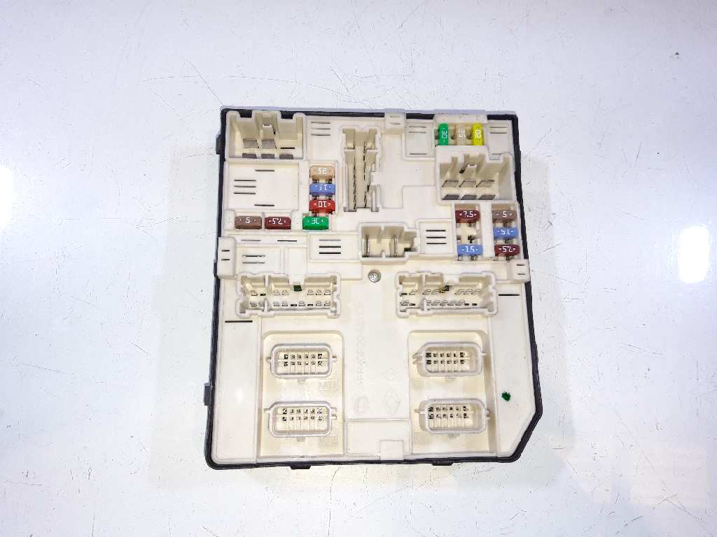 Fuse Box Renault Kangoo Kc0 1 284b68764r B Parts