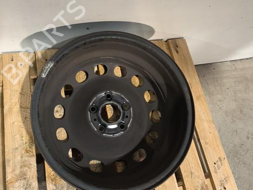 flk-vw-t-roc-a11-d11-2017-30356887 main image