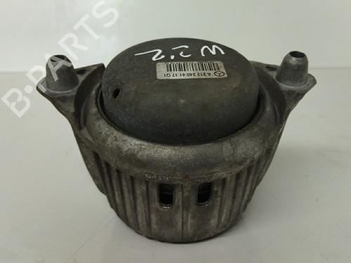 Used Engine mount MERCEDES-BENZ E-CLASS T-Model (S212) [2009-2016]  14436496