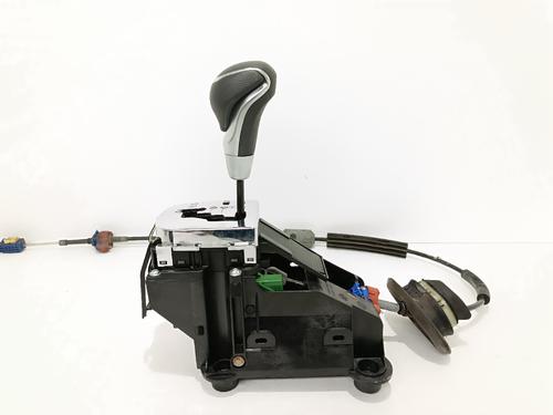 Used Gear lever PEUGEOT 2008 I (CU_) 1.2 THP 110 / PureTech 110 (110 hp) 16916896