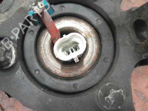Used Left front steering knuckle OPEL ZAFIRA A MPV (T98) 2.0 DTI 16V (F75) (101 hp) 17018826