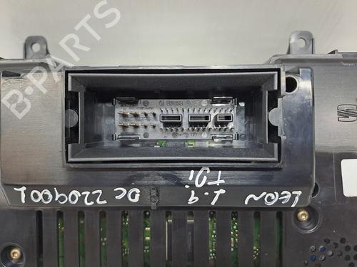 Used Instrument cluster SEAT LEON (1P1) 1.9 TDI (105 hp) 17476637