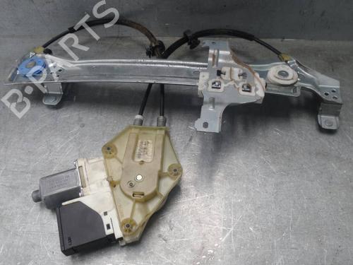 Rudehejsemekanisme venstre bagtil RENAULT MEGANE III Hatchback (BZ0/1_, B3_)  | BP1582502C24 