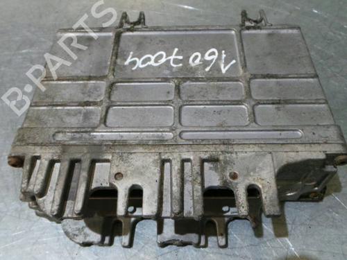Engine control unit (ECU) VW POLO III (6N1) 50 1.0 0261203931932  030906027E