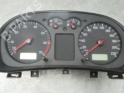 Cockpit VW GOLF IV (1J1) 1.4 16V (75 hp) 303413