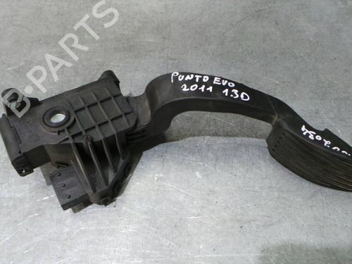Pedal FIAT PUNTO EVO (199_) 1.3 D Multijet (199AXC1A, 199BXC1A, 199AXT1A, 199BXT1A) 55702020