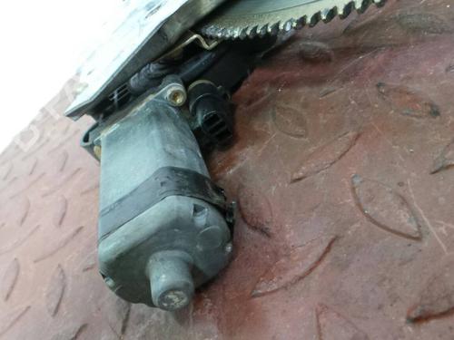 Front right window mechanism MERCEDES-BENZ C-CLASS (W202) C 200 D (202.120) | BP80094C23 