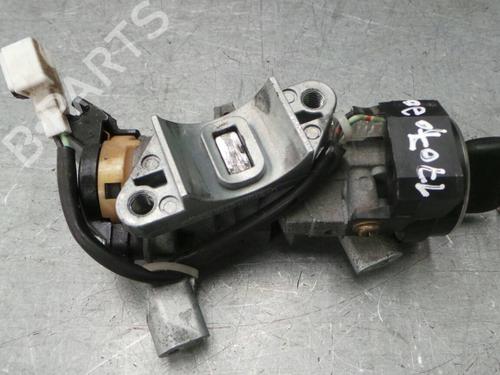 Used Ignition barrel MITSUBISHI LANCER VI (CJ_, CP_, CK_) 1.3 12V (CK1A) (75 hp) 2262838