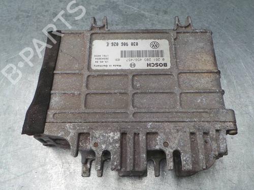 Engine control unit (ECU) VW POLO III (6N1) 55 1.3 0261203456  030906026E