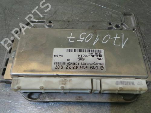 Electronic module MERCEDES-BENZ C-CLASS (W202) C 200 D (202.122) 0195454232 ; FD97M06; 