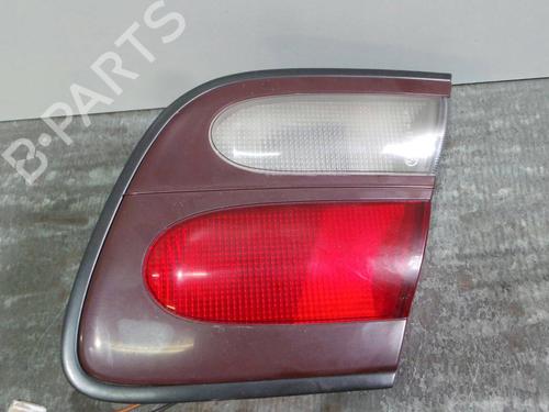 Used Right tailgate light NISSAN ALMERA I (N15) 1.4 (87 hp) 2825404