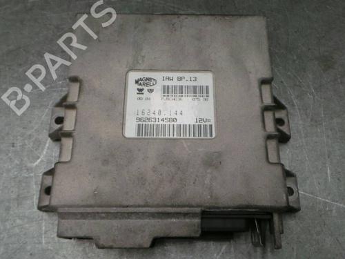 Used Engine control unit (ECU) CITROËN XANTIA (X1_, X2_) 1.6 i (88 hp) 2262845