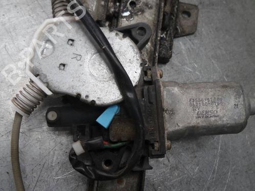 Vindusheismekanisme høyre bak SUZUKI GRAND VITARA I (FT, HT) 2.0 TD 4x4 (SQ420D) | BP3883996C25 