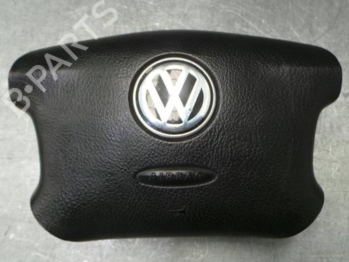 Used Driver airbag VW GOLF IV (1J1) 1.4 16V (75 hp) 3012606