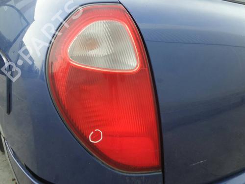 Używane Lampa tylna lewa DAIHATSU SIRION (M1) 1.0 i (M100) (56 hp) 2681158