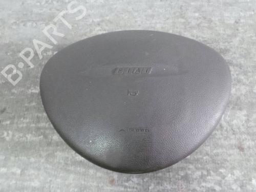 Used Driver airbag FIAT PUNTO (188_) 1.2 60 (188.030, .050, .130, .150, .230, .250) (60 hp) 157969