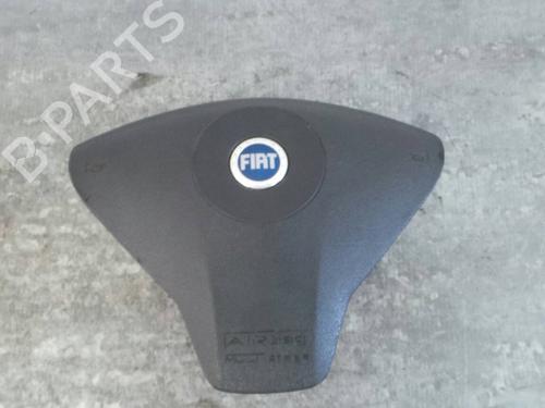 Used Driver airbag FIAT STILO (192_) 1.2 16V (192_XA1B) (80 hp) 114139