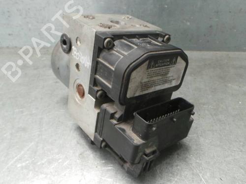 Used ABS pump TOYOTA AVENSIS (_T22_) 1.6 VVT-i (ZZT220_, ZZT220R) (110 hp) 2684583