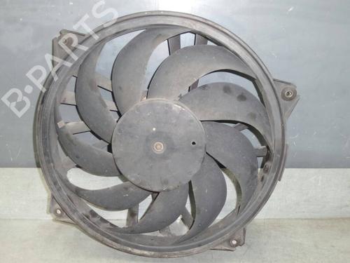 Used Radiator fan CITROËN XSARA (N1) 1.4 i (75 hp) 3196644