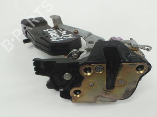 Front right lock TOYOTA COROLLA Compact (_E11_) 2.0 D (CE110_, CE110R) BP4404602C97