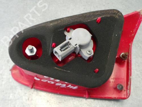 Left tailgate light ALFA ROMEO 147 (937_) 1.6 16V T.SPARK ECO (937.AXA1A, 937.BXA1A) | BP189074C79 