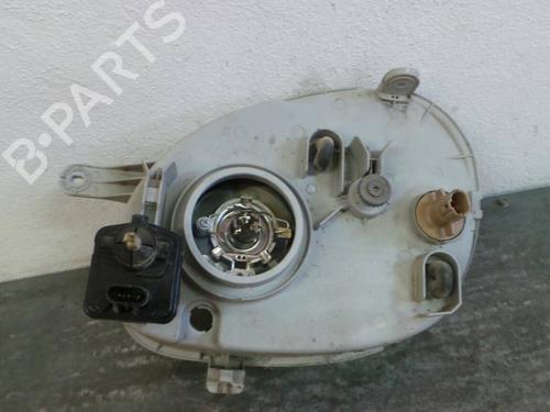 Right headlight HYUNDAI ATOS (MX) 1.0 i | BP78894C29