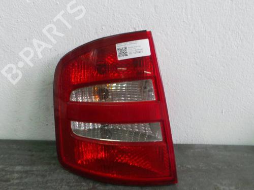 Farolim esquerdo SKODA FABIA I Combi (6Y5) 1.4 (68 hp) 1178122
