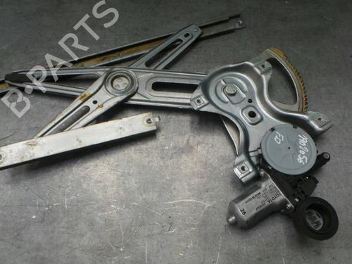 Rudehejsemekanisme Højre foran TOYOTA YARIS (_P9_) 1.4 D-4D (NLP90_, NLP90R) (90 hp) 4634929