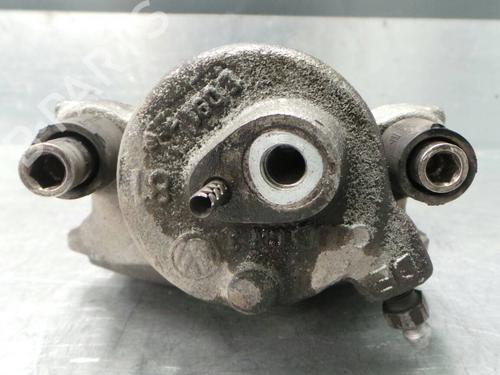 Brake master cylinder VW GOLF V (1K1) 1.9 TDI | BP236597M77 