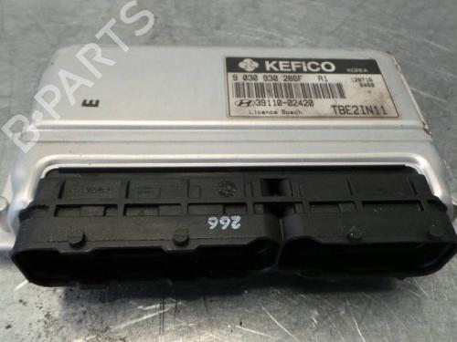 Engine control unit (ECU) HYUNDAI GETZ (TB) 1.1 39110-02420 ; TBE2IN11 ; 9030930266F