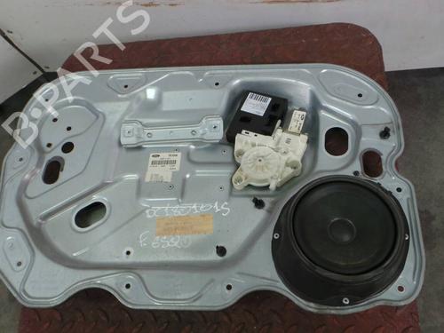 Lève-vitre avant gauche FORD FOCUS II (DA_, HCP, DP) 1.6 TDCi (109 hp) 919328