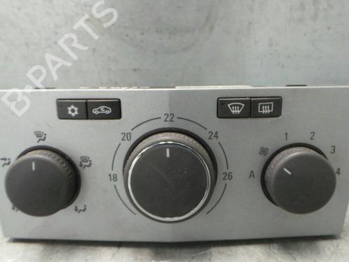 AC-Styringsenhed/Manøvreenhed OPEL ASTRA H Estate (A04) 1.7 CDTI (L35) (125 hp) 2260468