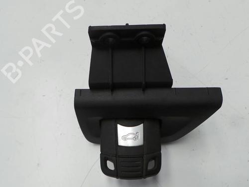 Used Card reader BMW 1 (E81) 118 d (136 hp) 13486721