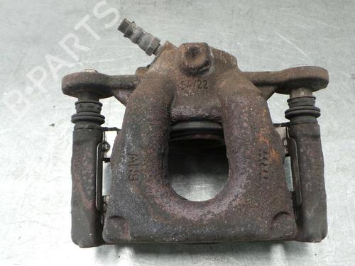 Used Brake master cylinder BMW 1 (E81) 118 d (136 hp) 1533241