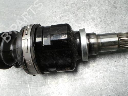 Left front driveshaft TOYOTA YARIS (_P13_) 1.3 (NSP130_, NSP130) | BP195268M38 