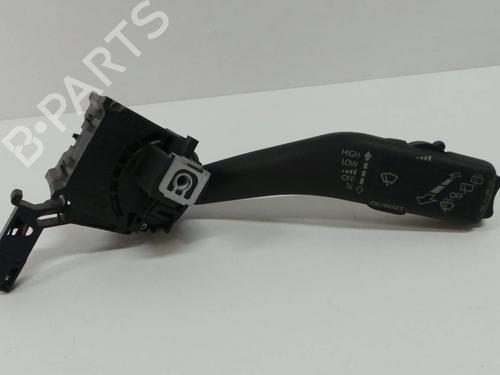 Used Steering column stalk SKODA OCTAVIA II (1Z3) 1.6 TDI (105 hp) 4598342