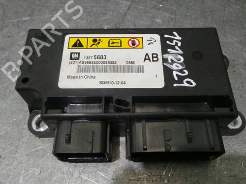 ECU airbags OPEL ASTRA J (P10) 1.4 (68) 13575683