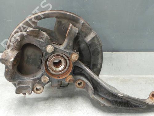 Right front steering knuckle LAND ROVER DISCOVERY III (L319) 2.7 TD 4x4 | BP1405617M26 