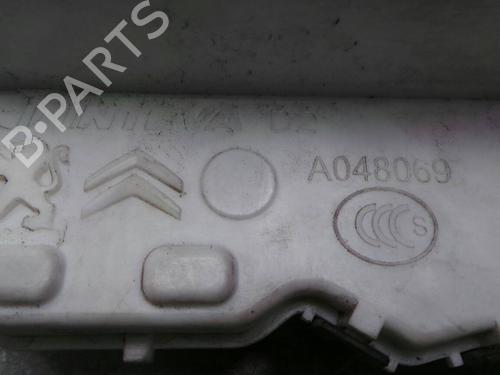 Zamek drzwi przednich prawych CITROËN C3 II (SC_) 1.4 HDi 70 (SC8HZC, SC8HR0, SC8HP4) | BP242587C97 