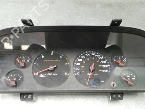 Zestaw wskaźników / Licznik JEEP GRAND CHEROKEE II (WJ, WG) 3.1 TD 4x4 56042930AA