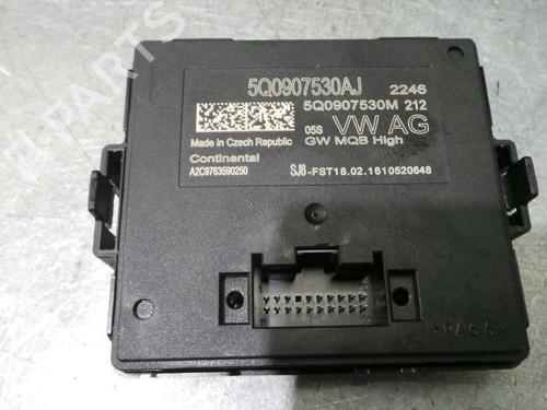 Electronic module SEAT LEON (5F1) 2.0 TDI 5Q0907530AJ  5Q0907530M
