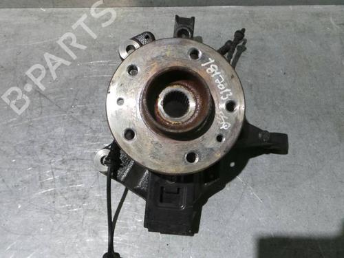 Used Left front steering knuckle RENAULT SCÉNIC III (JZ0/1_) 1.5 dCi (110 hp) 2268998