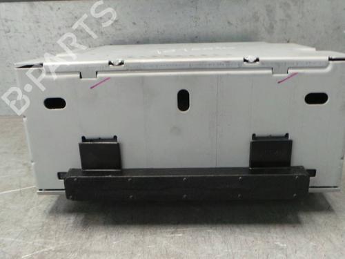 Bilradio FORD FIESTA VI (CB1, CCN) 1.5 TDCi (95 hp) 2573035